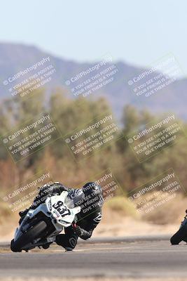 media/Nov-02-2025-CVMA (Sun) [[337aff29ab]]/Race 8-Formula Lightweight Twins Shootout/